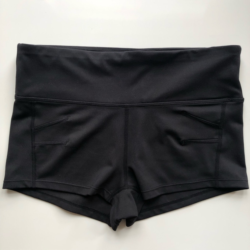 ⭐️ Tantris Black Yoga Shorts